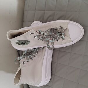 Converse Chuck Taylor's